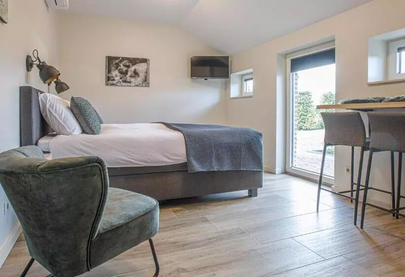 Aamiaismajoitus (B&B) Barn24   The Sty