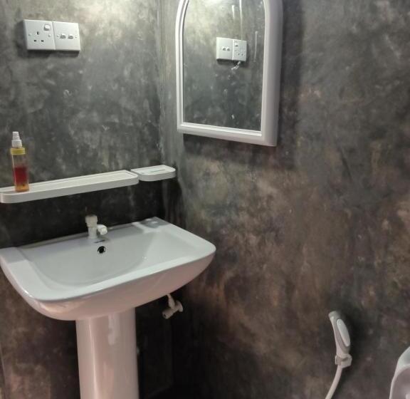 Bed and Breakfast Nuwantha Surf House