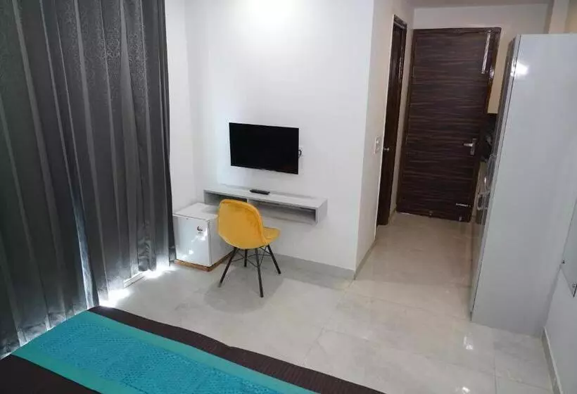 ベッドアンドブレックファースト Rentdoor  Luxury Studio Service Apartment Sector  46