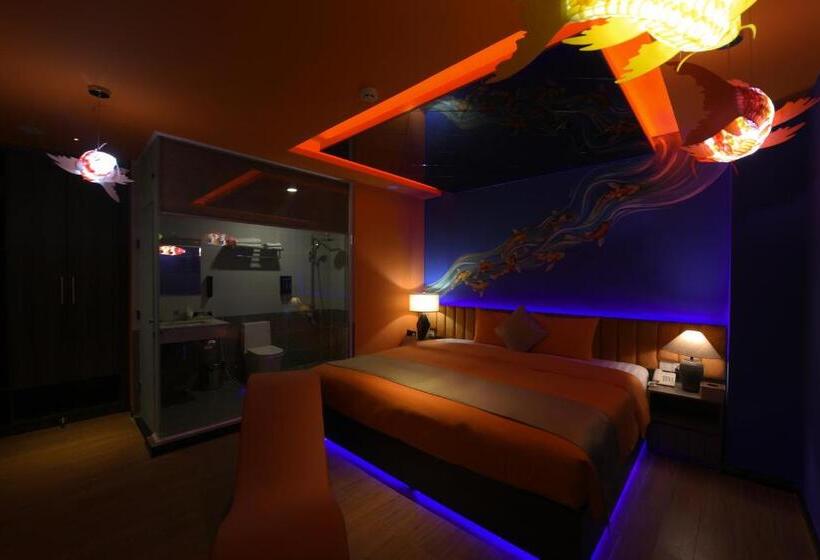 هتل Chiic House 5   Khách Sạn Tình Yêu