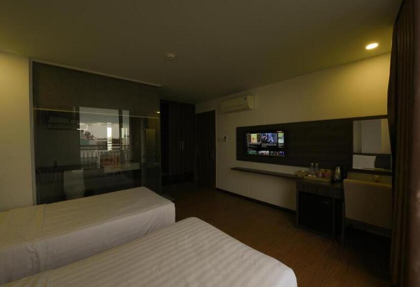 هتل Chiic House 5   Khách Sạn Tình Yêu