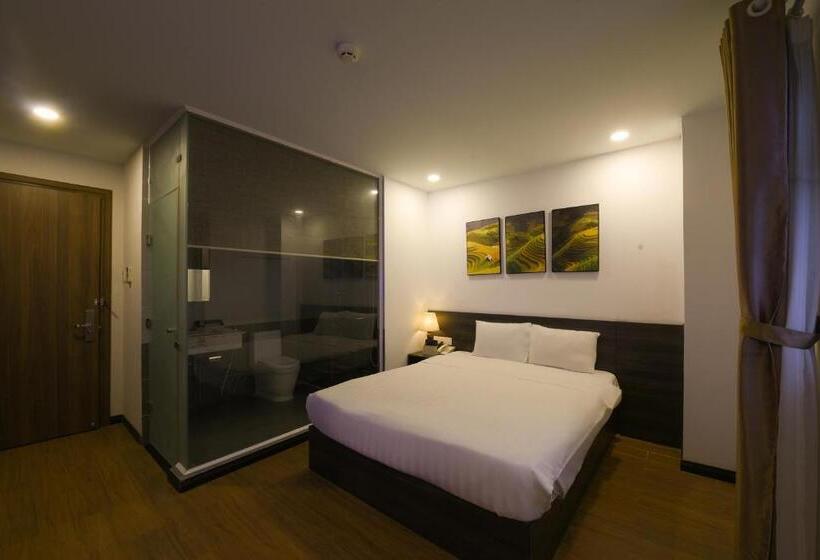 هتل Chiic House 5   Khách Sạn Tình Yêu