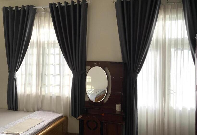 هتل Khách Sạn Ngọc Hồi 2