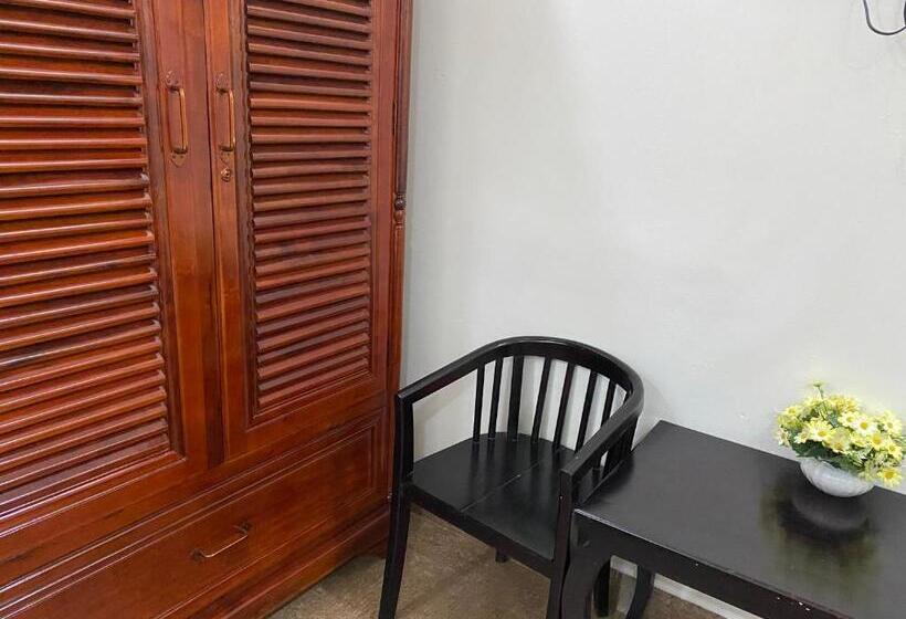 هتل Khách Sạn Ngọc Hồi 2