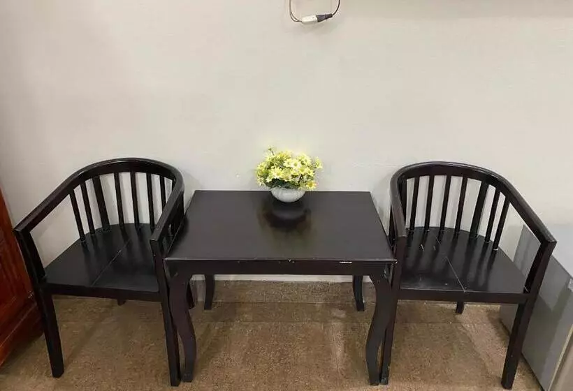 هتل Khách Sạn Ngọc Hồi 2