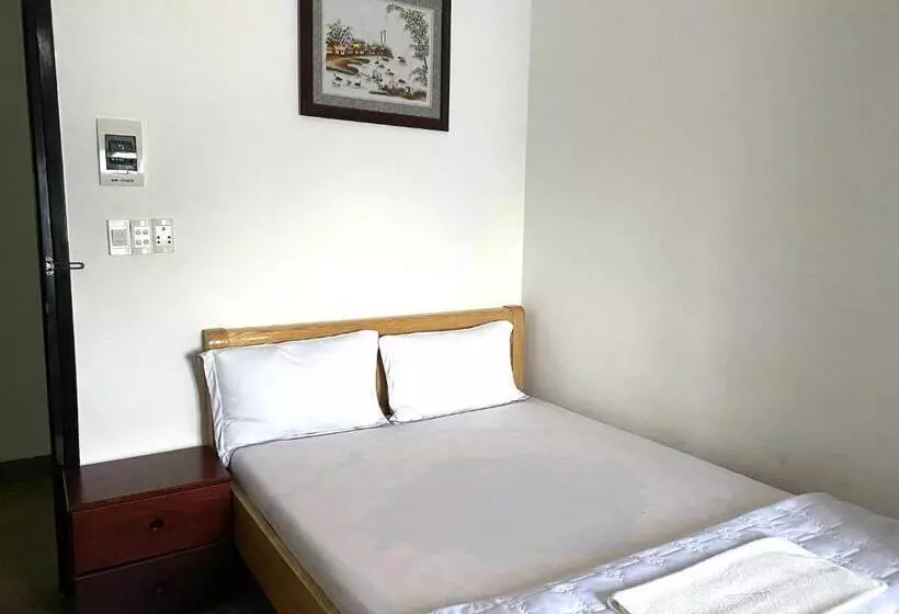 هتل Khách Sạn Ngọc Hồi 2