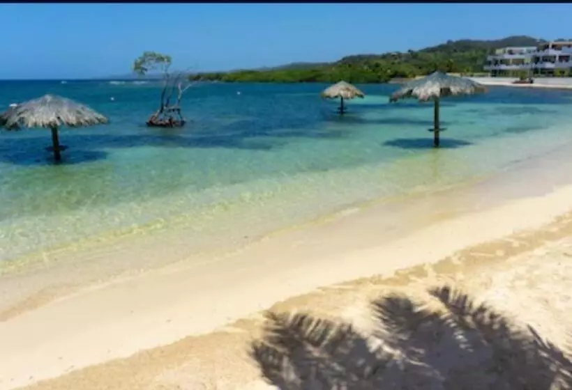 هتل Las Palmas Joliet