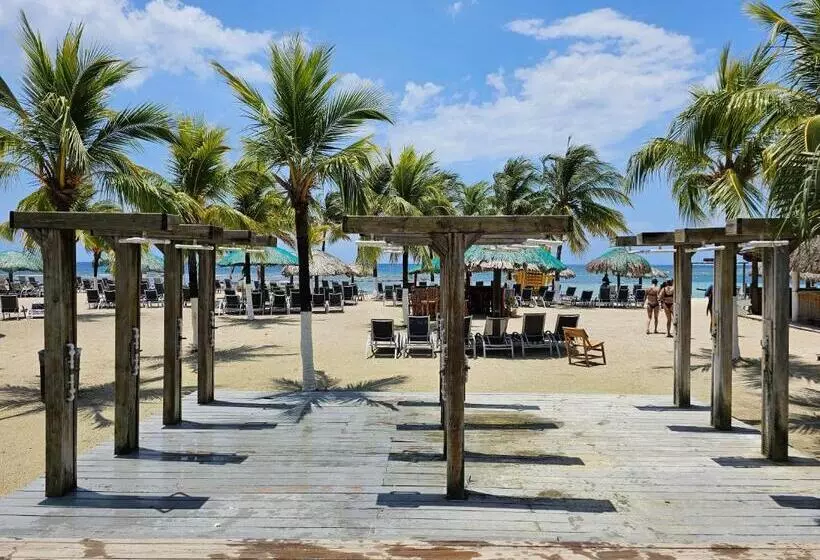 هتل Las Palmas Joliet