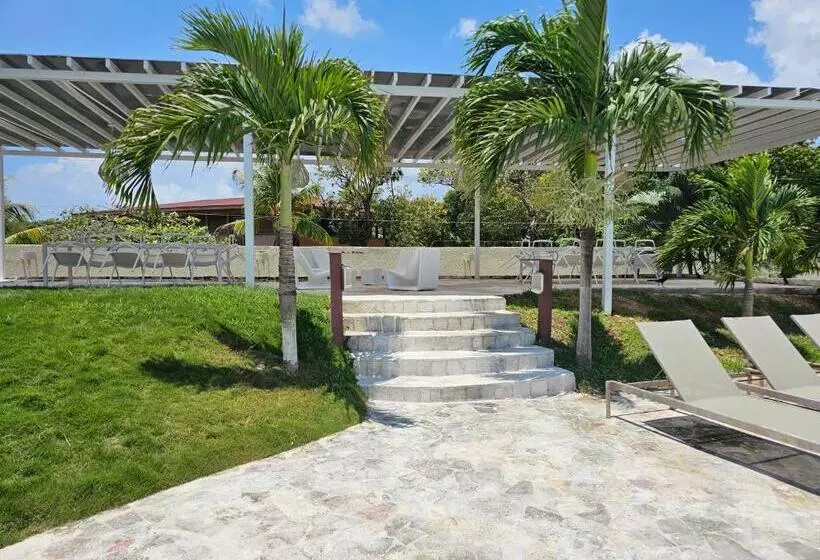 هتل Las Palmas Joliet