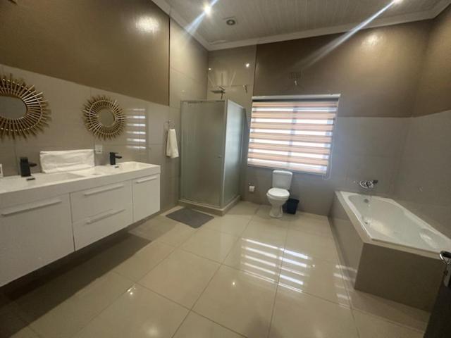 Отель Sparkling Boutique