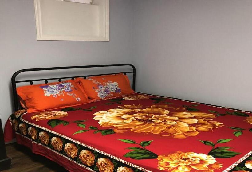 Panzió Affordable Holiday Home Shay B02