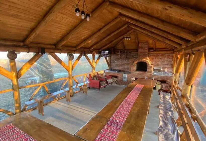 Majatalo Cabana Bradu Moșului