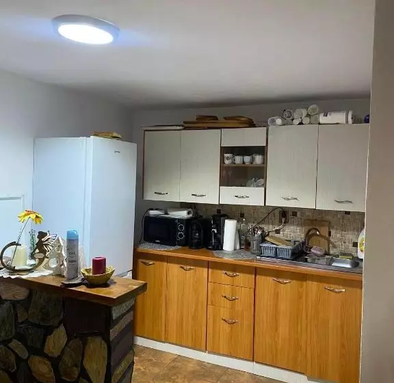 Majatalo Cabana Bradu Moșului