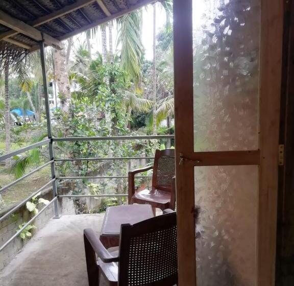 بنسيون Jungle Clay House Mirissa