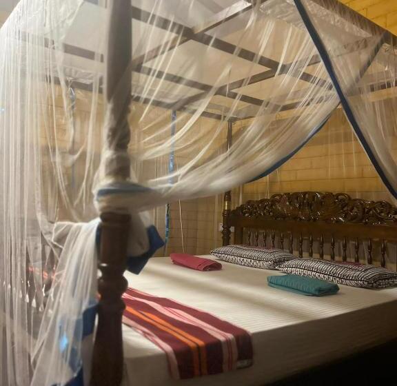 بنسيون Jungle Clay House Mirissa