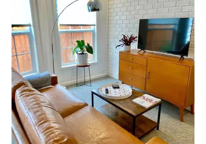 ペンション Toadhaus Studio In Quiet Residential Neighborhood Athens