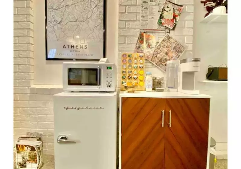 ペンション Toadhaus Studio In Quiet Residential Neighborhood Athens