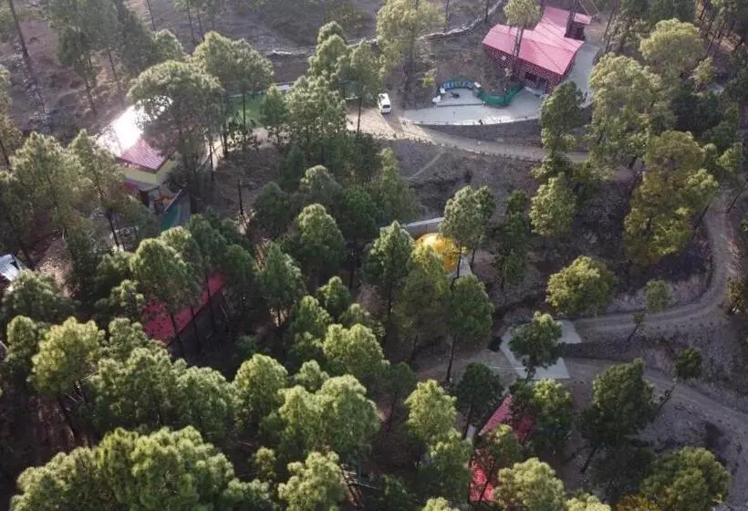 Lomakeskus Shiv Forest Villas