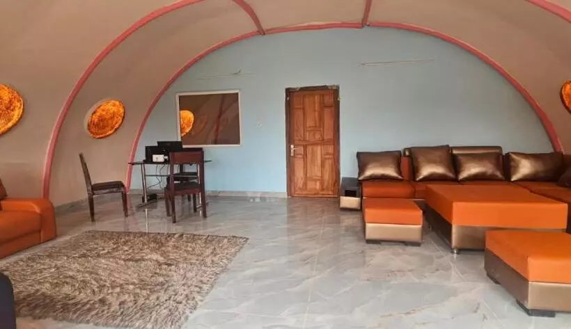 Lomakeskus Shiv Forest Villas