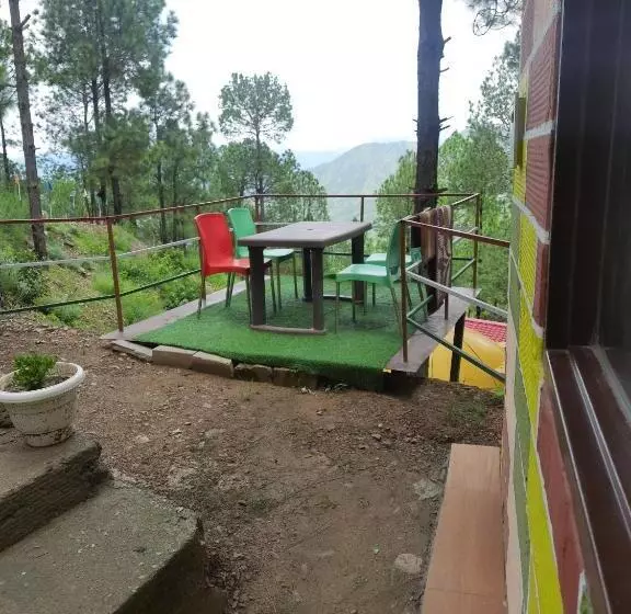 Lomakeskus Shiv Forest Villas