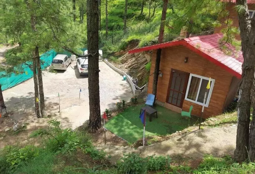 Lomakeskus Shiv Forest Villas