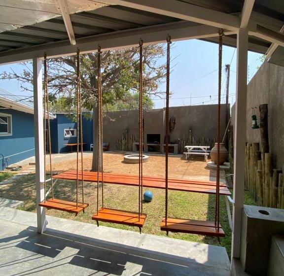 هاستل Nambani House