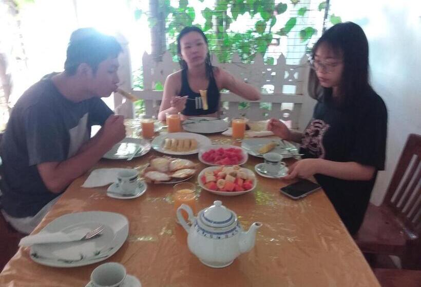 ベッドアンドブレックファースト Leona Guest Inn