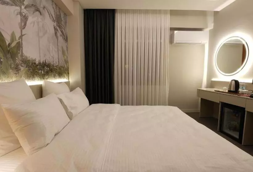 Carti̇er Luxury Otel