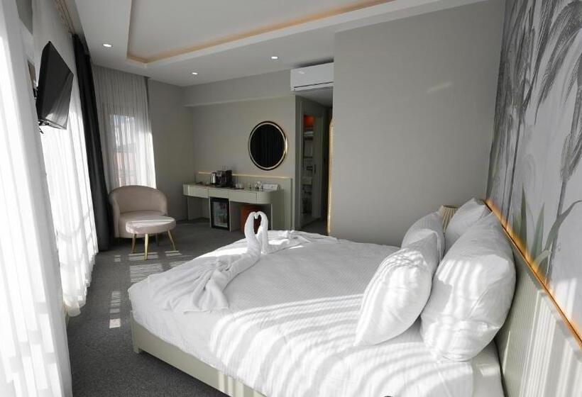 Carti̇er Luxury Otel