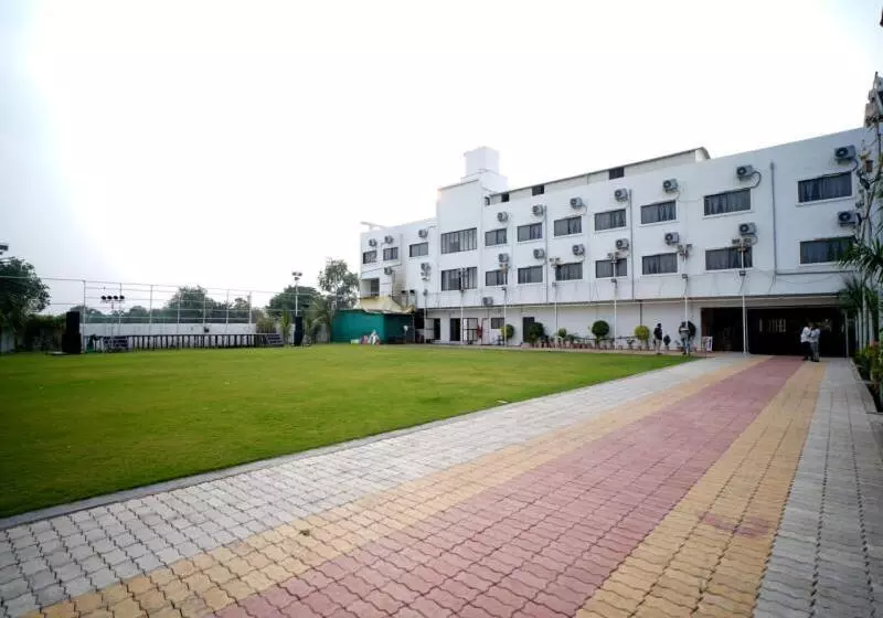 Hotelli Aarti Celebration