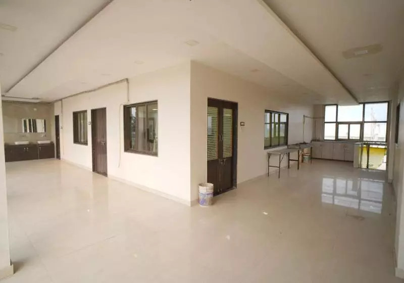 Hotelli Aarti Celebration