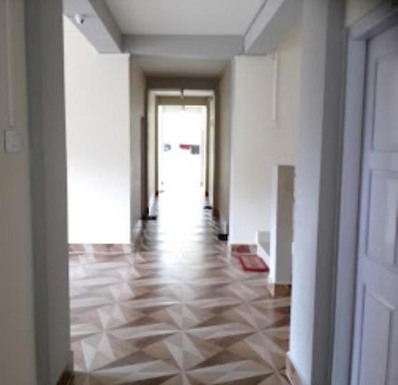 Hotell Dameki Guest House , Shillong