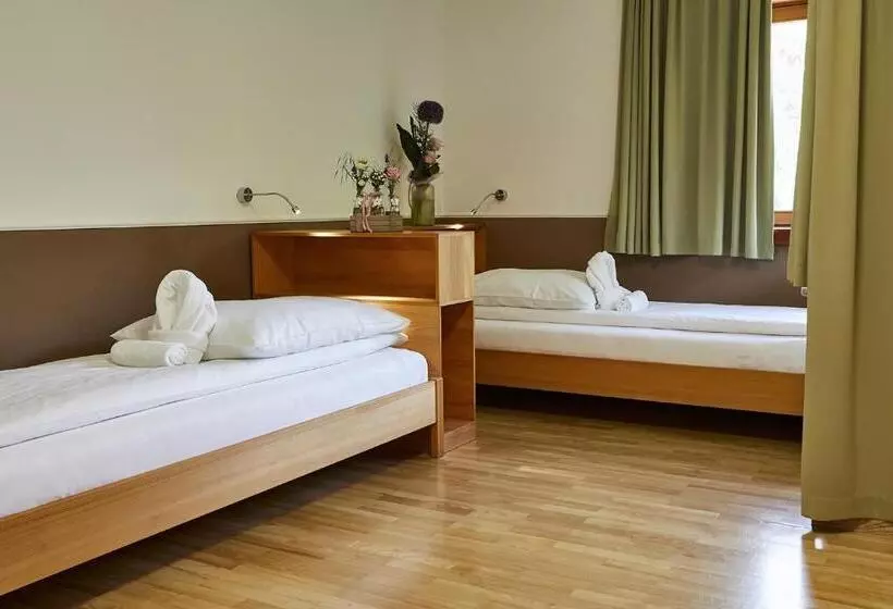 Hotelli Fast Ossiach