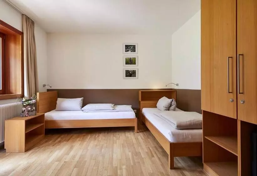 Hotelli Fast Ossiach