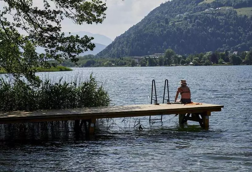 Hotelli Fast Ossiach