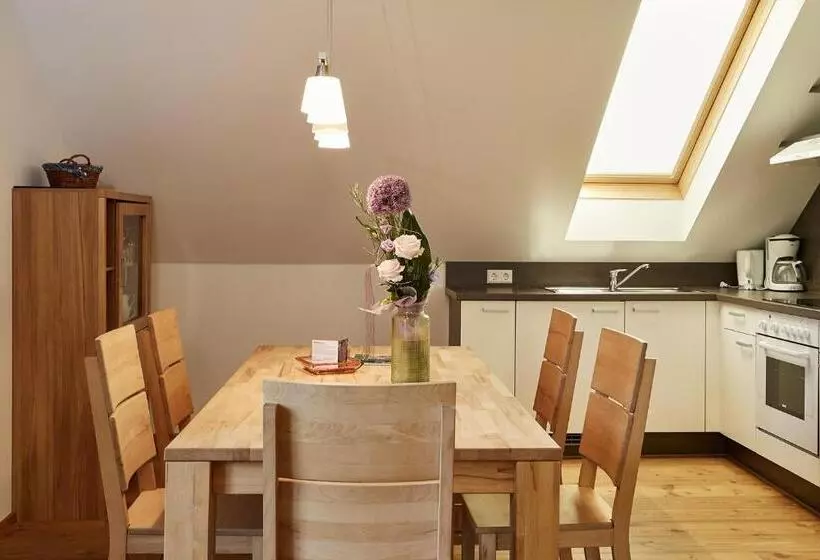 Hotelli Fast Ossiach