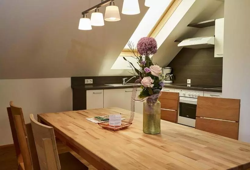 Hotelli Fast Ossiach