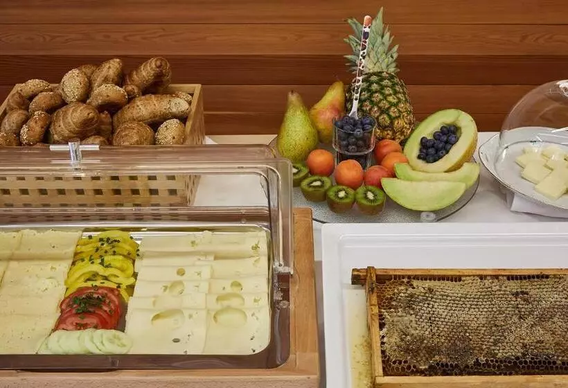 Hotelli Fast Ossiach