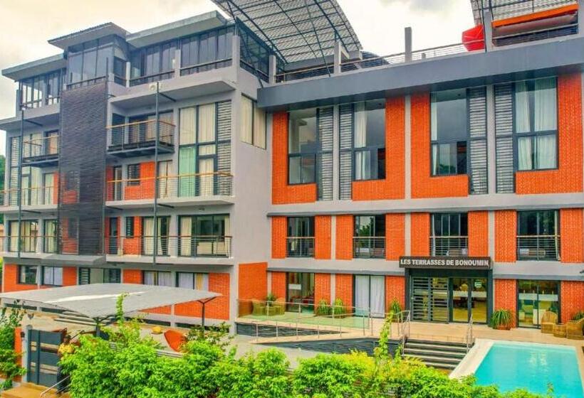 هتل Hôtel Les Terrasses De Bonoumin