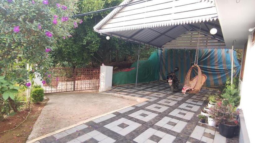 酒店 Koonamparayil Home Stay Munnar Anaviratty Family Only