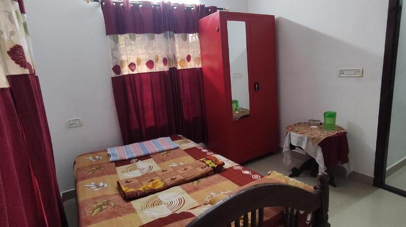 酒店 Koonamparayil Home Stay Munnar Anaviratty Family Only