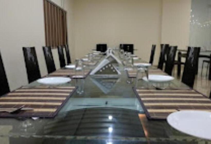 Hotelli Mariya International , Bodh Gaya