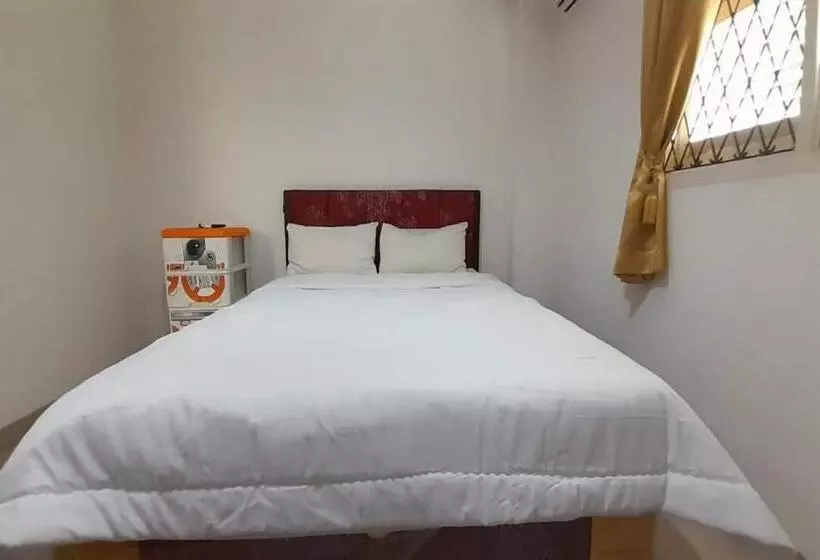 Hotelli Oyo 93502 Homestay Pakmuklis Syariah 2