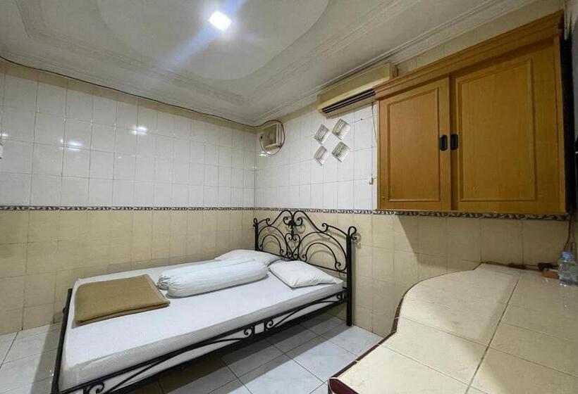 酒店 Oyo 93502 Homestay Pakmuklis Syariah 2