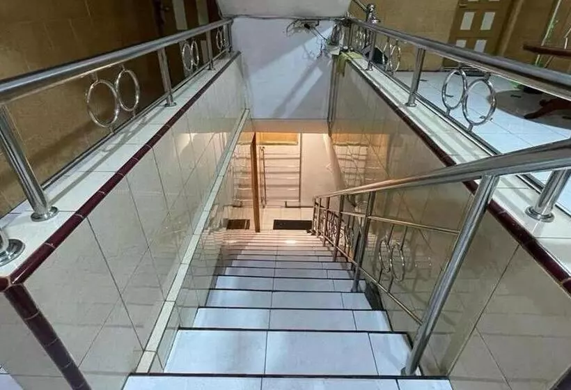 Hotelli Oyo 93502 Homestay Pakmuklis Syariah 2