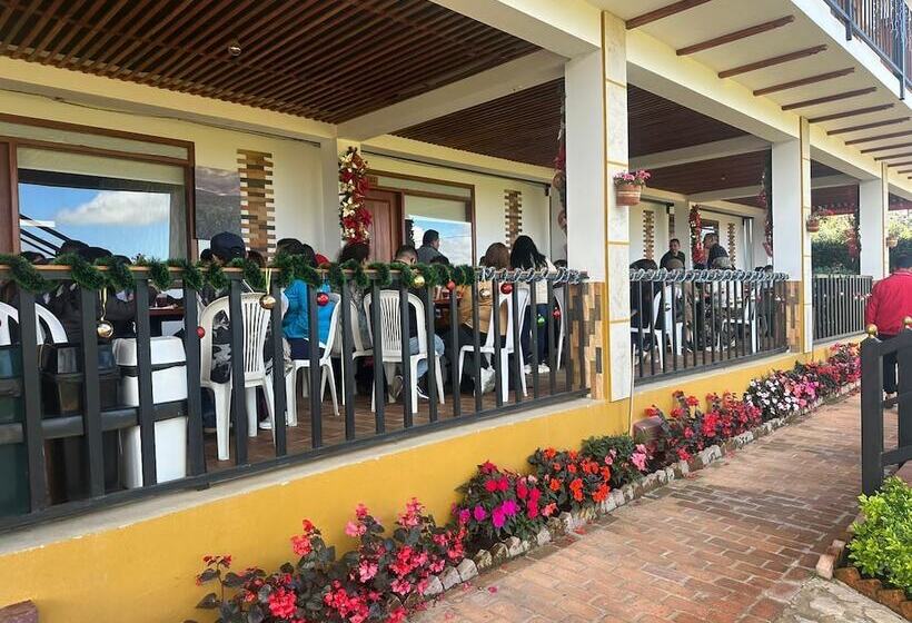 ホテル Pliosaurio Campestre