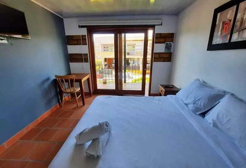 ホテル Pliosaurio Campestre