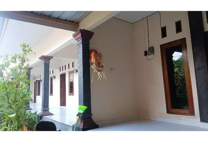 ホテル Spot On 93524 Bagas Homestay