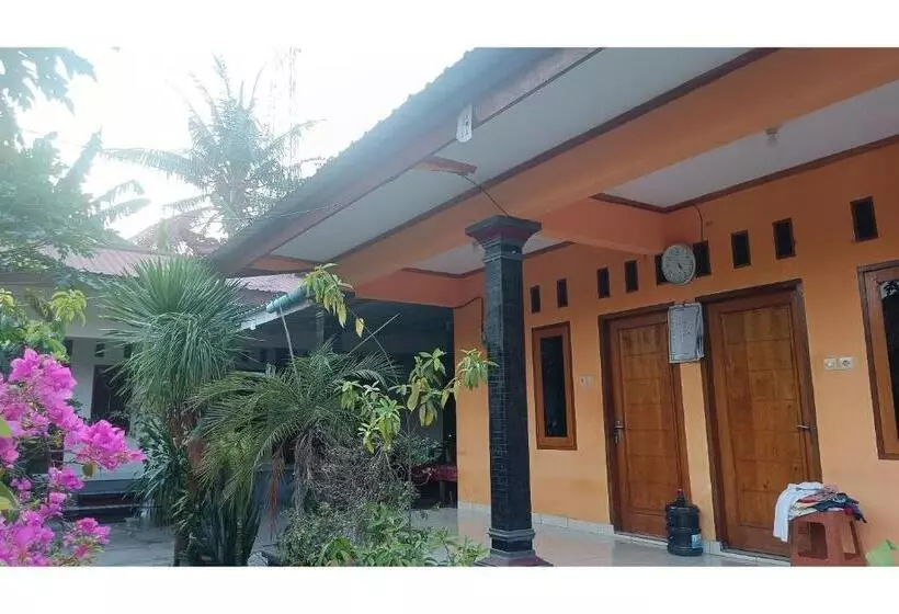 ホテル Spot On 93524 Bagas Homestay