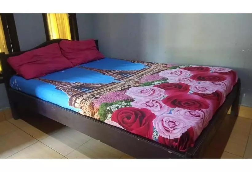 ホテル Spot On 93524 Bagas Homestay